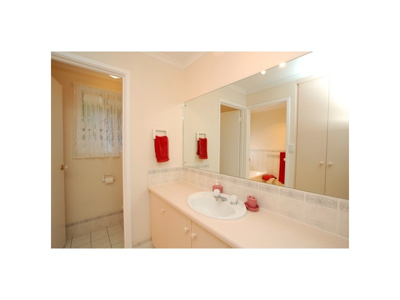114 Perry Barr Road, Hallett Cove SA 5158