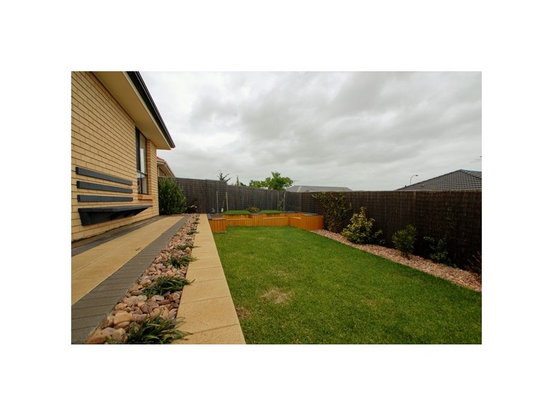 Seven Tennyson Street, Seaford Rise SA 5169