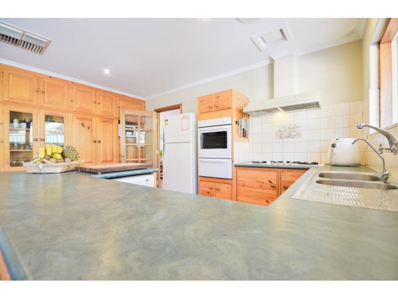 4 Moffatt Court, Flagstaff Hill SA 5159