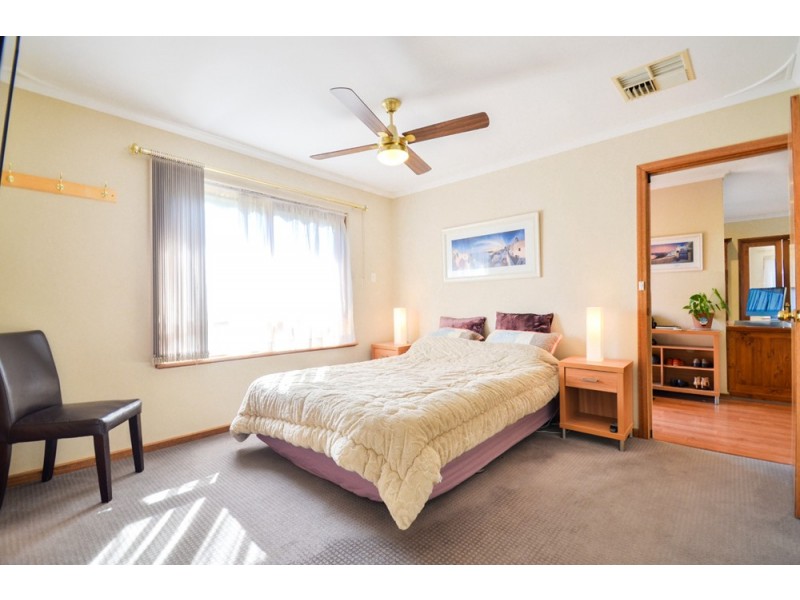 4 Moffatt Court, Flagstaff Hill SA 5159