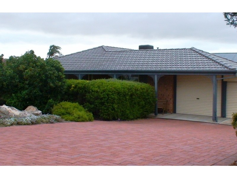 66 Investigator Dr., Woodcroft SA 5162