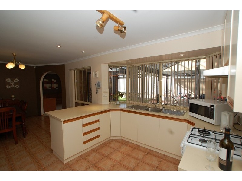 66 Investigator Dr., Woodcroft SA 5162