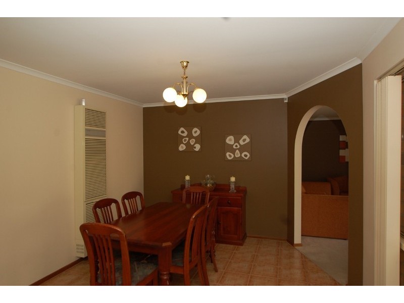 66 Investigator Dr., Woodcroft SA 5162