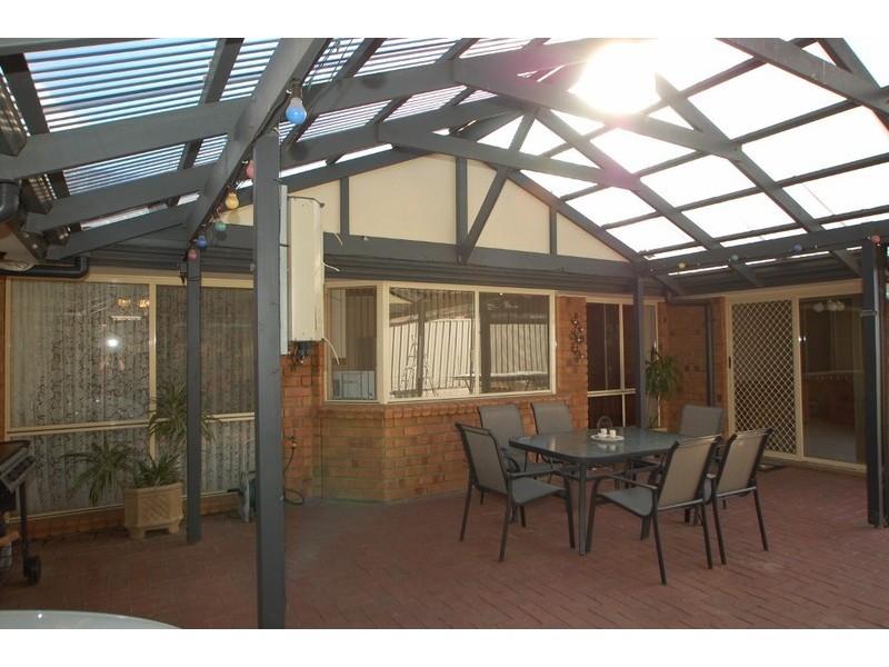 66 Investigator Dr., Woodcroft SA 5162