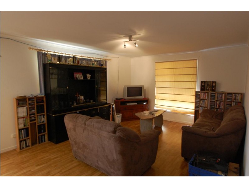 8 The Oaks Parade, Aberfoyle Park SA 5159