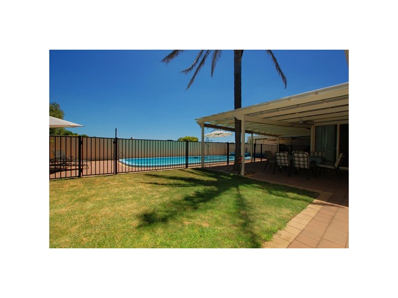48 French Crescent, Trott Park SA 5158