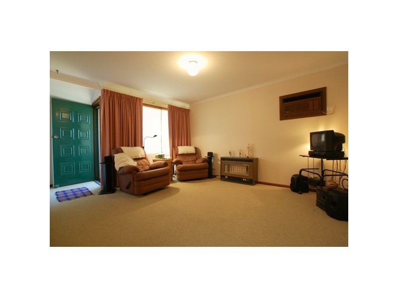 27 Denby Close, Christie Downs SA 5164