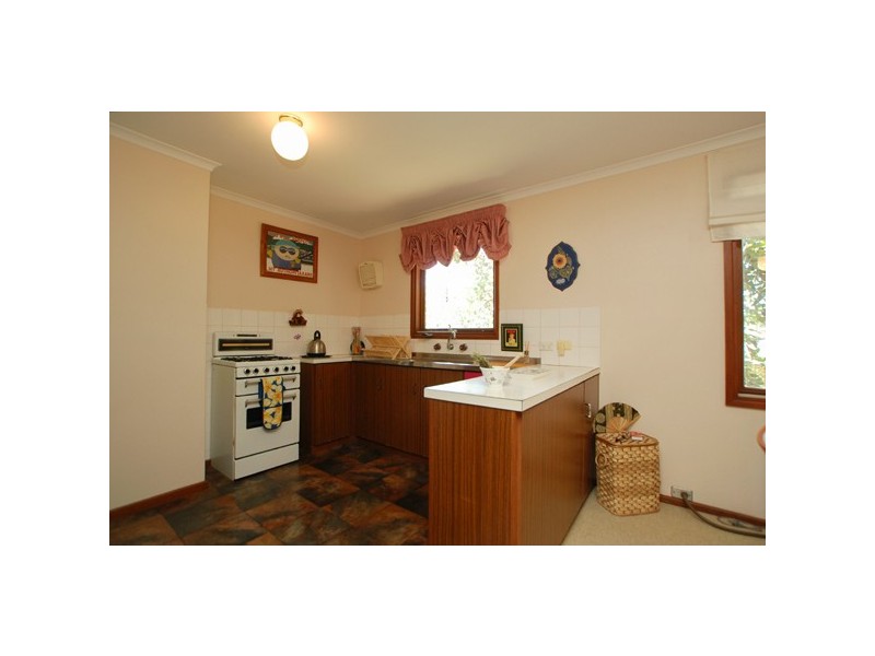 27 Denby Close, Christie Downs SA 5164