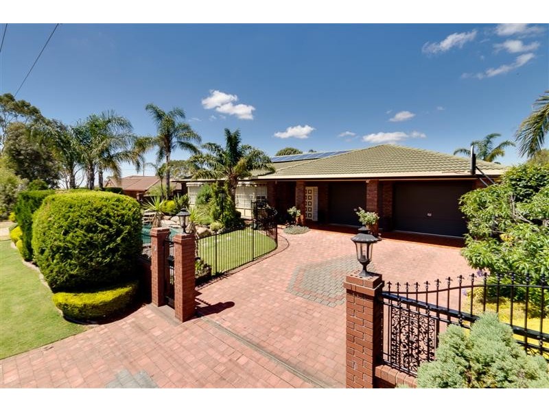 3 Tolcairn Cres, Flagstaff Hill SA 5159