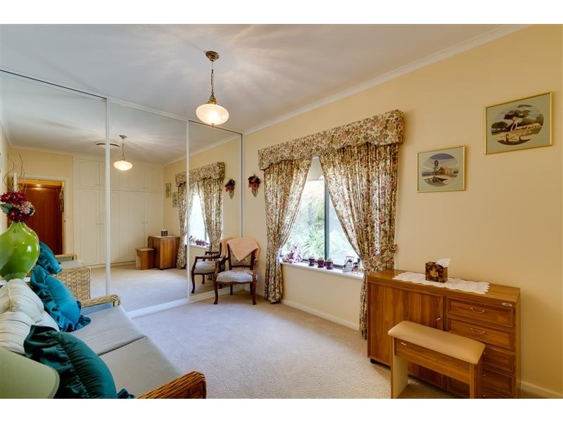 3 Tolcairn Cres, Flagstaff Hill SA 5159