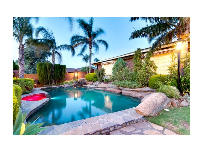 3 Tolcairn Cres, Flagstaff Hill SA 5159