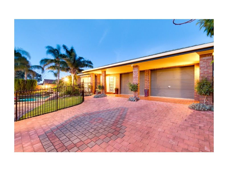 3 Tolcairn Cres, Flagstaff Hill SA 5159