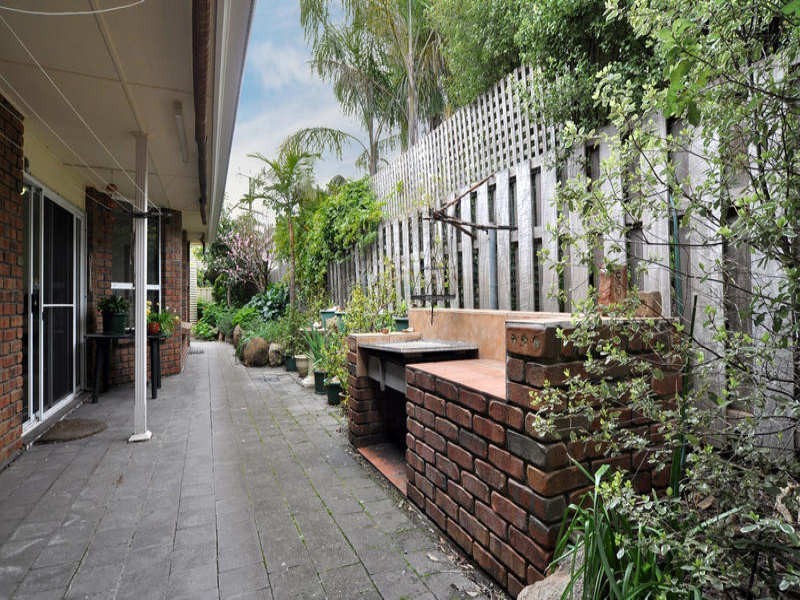 2, 58A Bolton Crt, Flagstaff Hill SA 5159