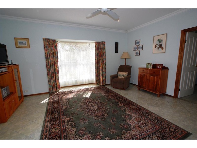 2, 58A Bolton Crt, Flagstaff Hill SA 5159