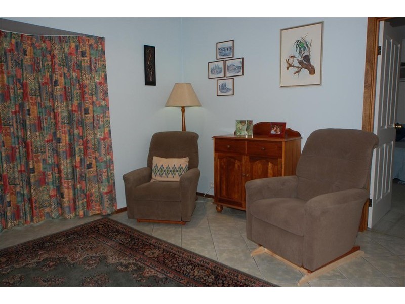 2, 58A Bolton Crt, Flagstaff Hill SA 5159