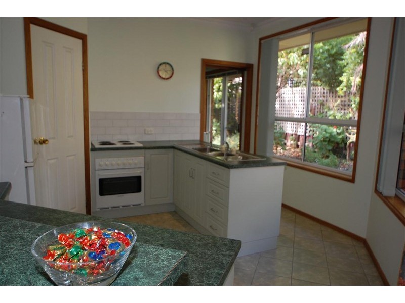 2, 58A Bolton Crt, Flagstaff Hill SA 5159