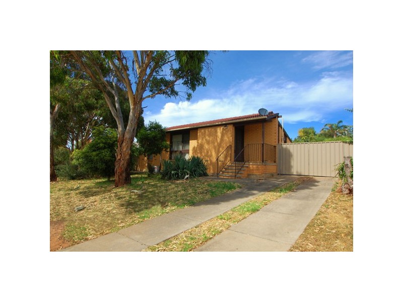 Nine Majorca Road, Hackham West SA 5163