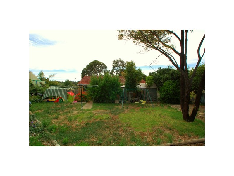 Nine Majorca Road, Hackham West SA 5163