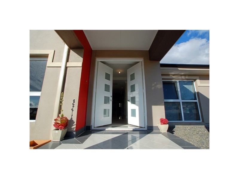 4 Norfolk Street, Flagstaff Hill SA 5159