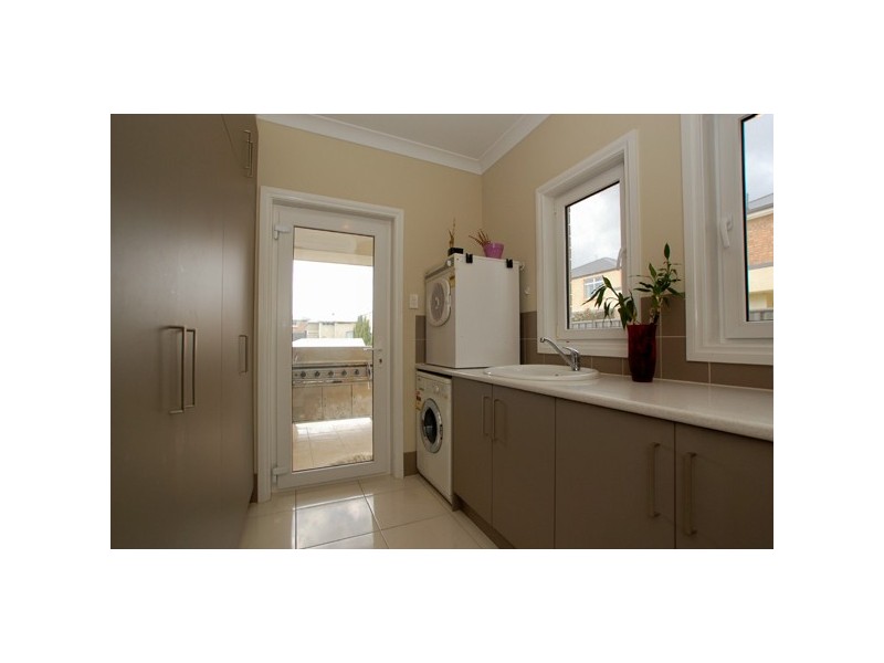 4 Norfolk Street, Flagstaff Hill SA 5159