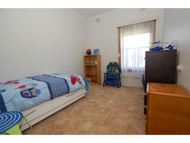 35 Minkie Avenue, Mitchell Park SA 5043