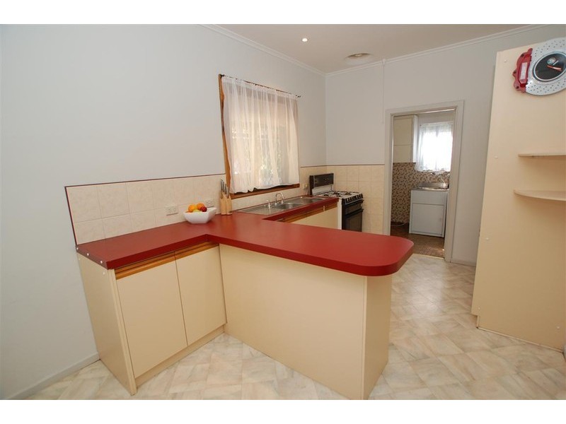 35 Minkie Avenue, Mitchell Park SA 5043