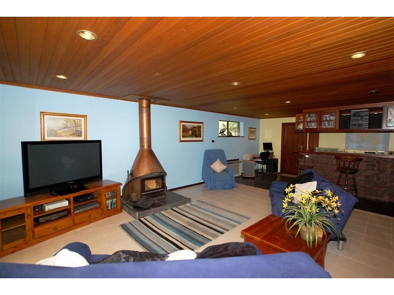 15 Moore Street, Willunga SA 5172