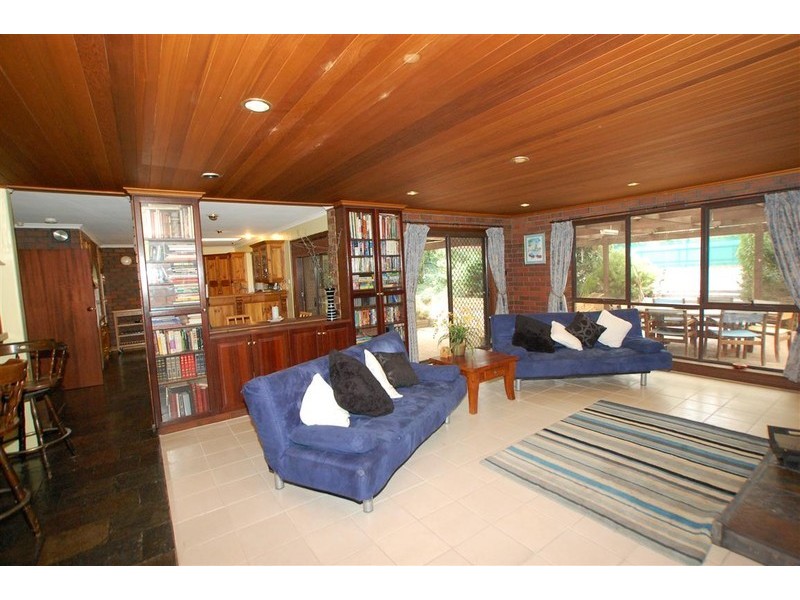 15 Moore Street, Willunga SA 5172