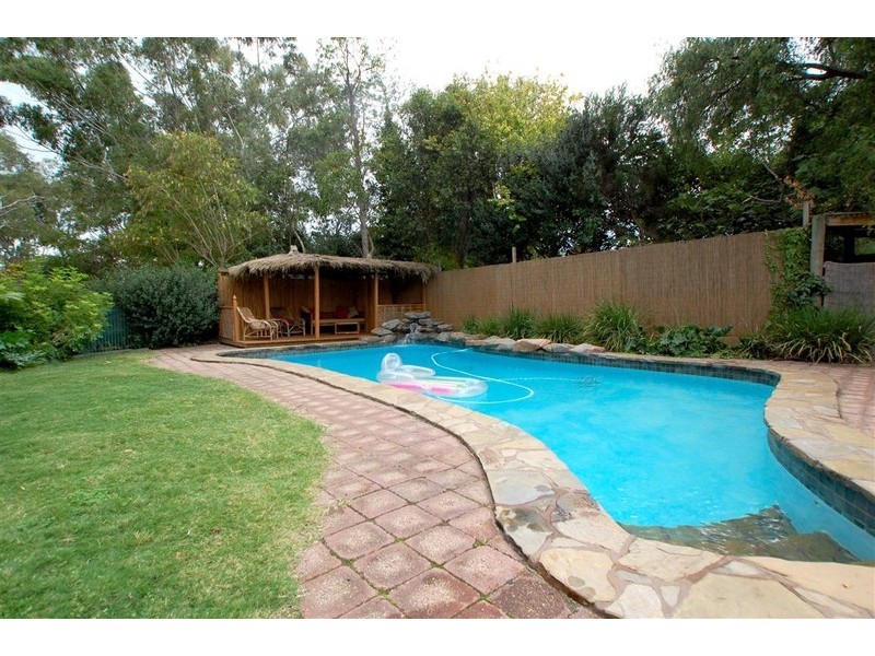 15 Moore Street, Willunga SA 5172