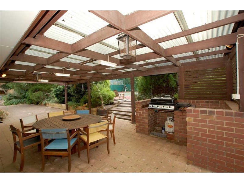 15 Moore Street, Willunga SA 5172