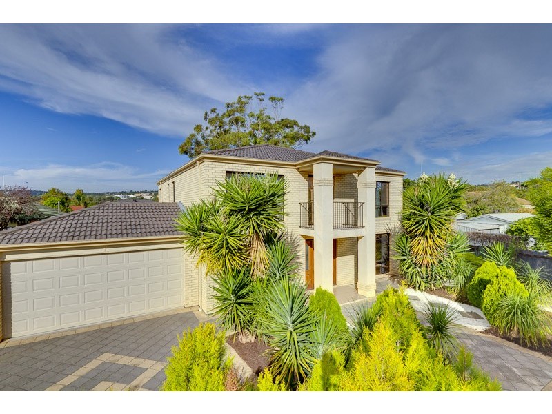 11 Rosefield Lane, Sturt SA 5047