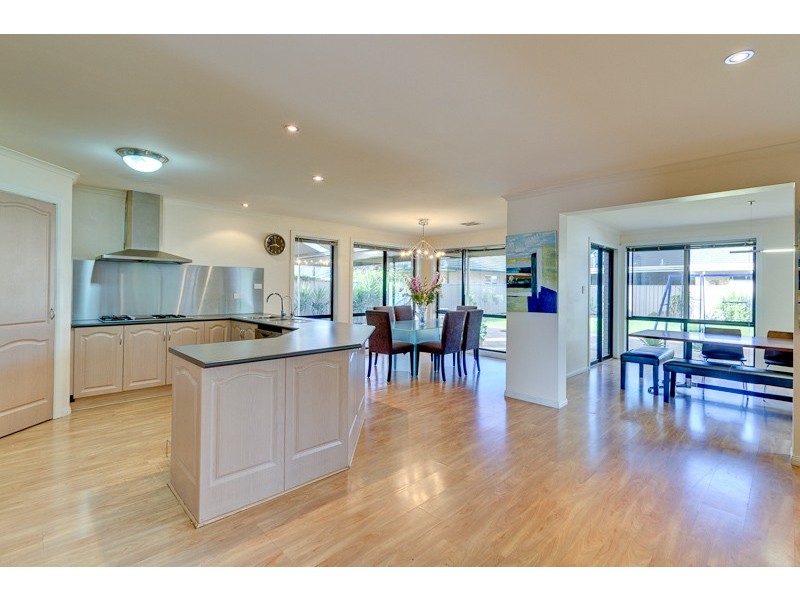 11 Rosefield Lane, Sturt SA 5047