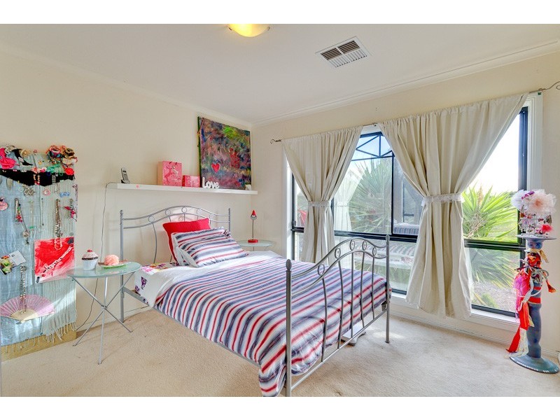 11 Rosefield Lane, Sturt SA 5047