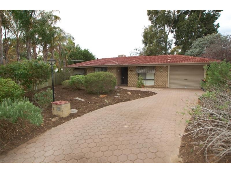 4 Archer Court, Morphett Vale SA 5162