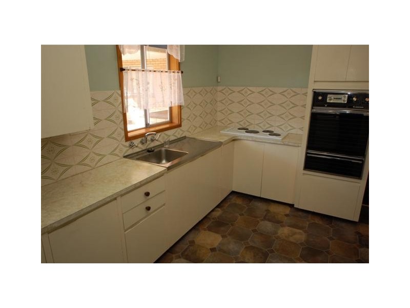 31 Winchester Street, Dover Gardens SA 5048