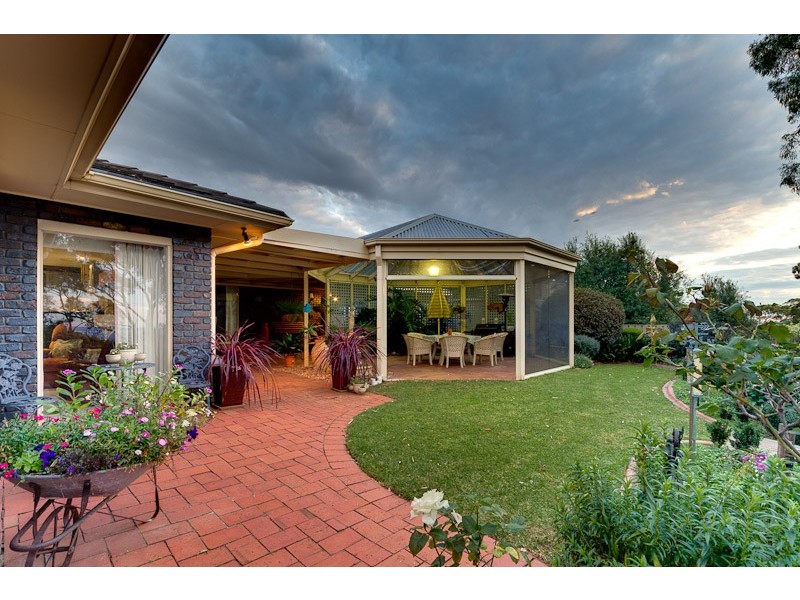 5 Charlson Rise, Happy Valley SA 5159