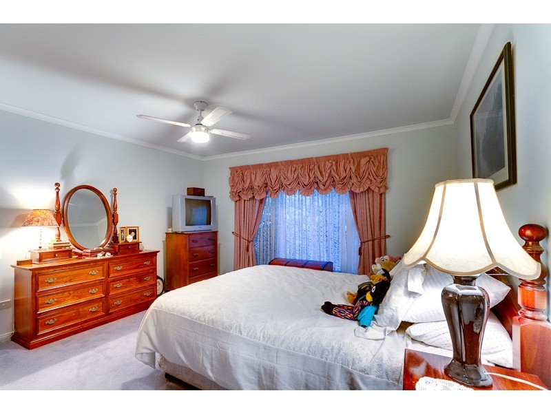 5 Charlson Rise, Happy Valley SA 5159