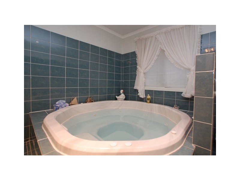 5 Charlson Rise, Happy Valley SA 5159