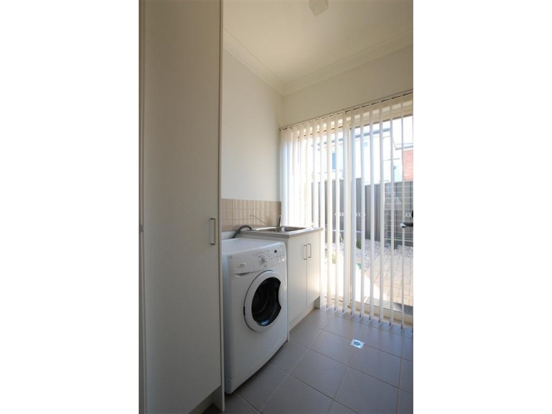 1/6-8 Day Street, Sturt SA 5047