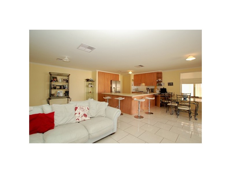 Six Halcyon Circuit, Aldinga Beach SA 5173