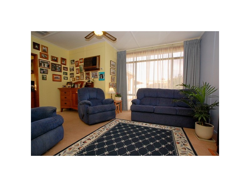 21 Kent Avenue, Seacombe Gardens SA 5047