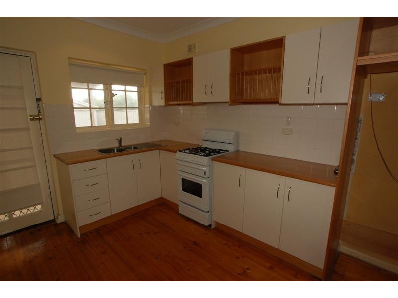 30 Sampson Road, Mitchell Park SA 5043