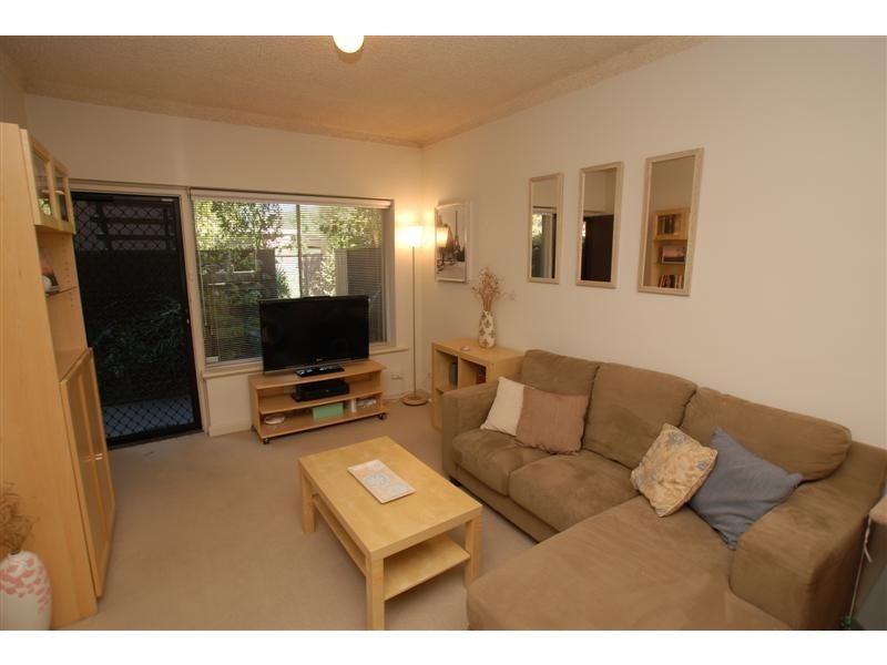 4/1A Hartland Avenue, Black Forest SA 5035