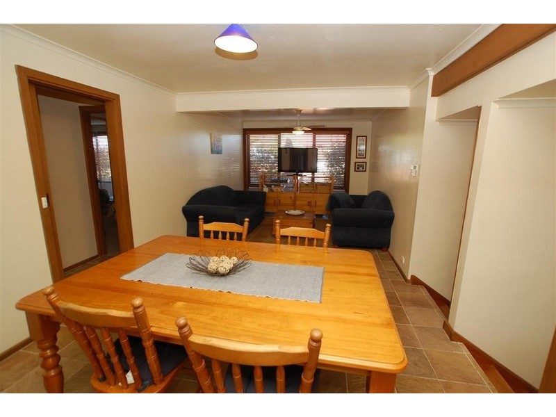 20 Minnipa Drive, Hallett Cove SA 5158