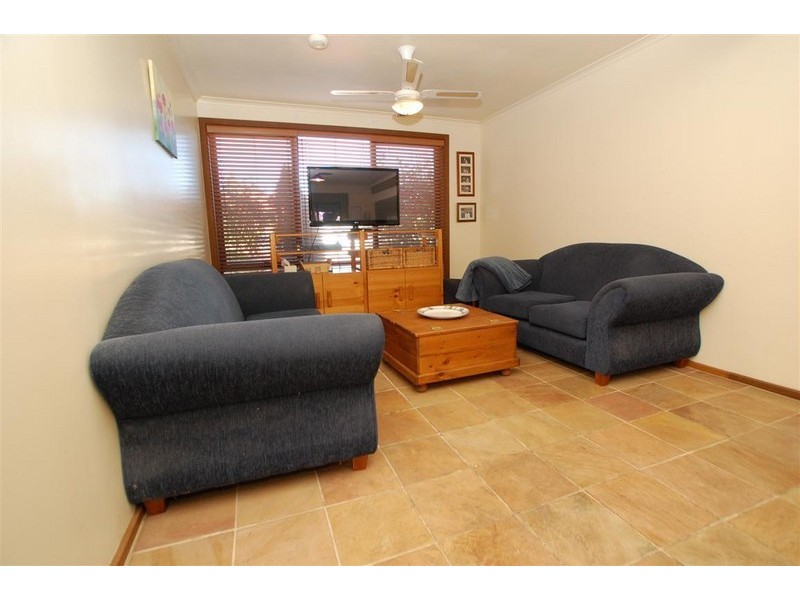20 Minnipa Drive, Hallett Cove SA 5158
