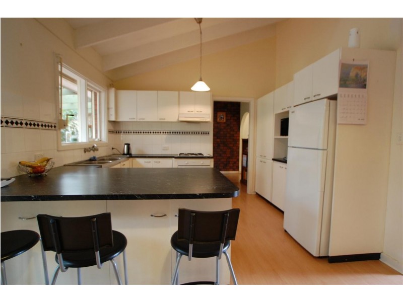 16 Blinkbrae Avenue, Happy Valley SA 5159