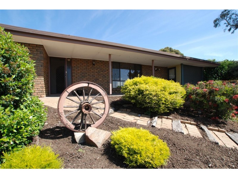 15 Maple Avenue, Aberfoyle Park SA 5159
