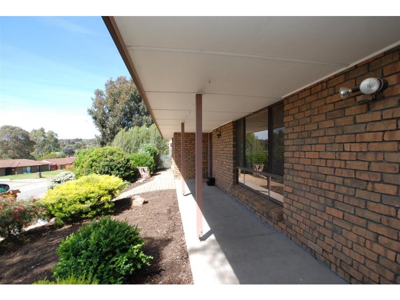 15 Maple Avenue, Aberfoyle Park SA 5159