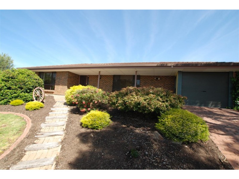 15 Maple Avenue, Aberfoyle Park SA 5159