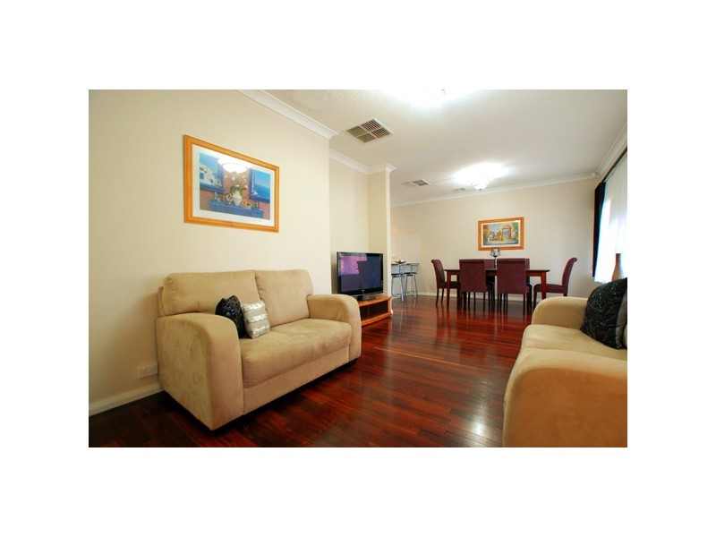 4 Greenbank Grove, Hackham West SA 5163